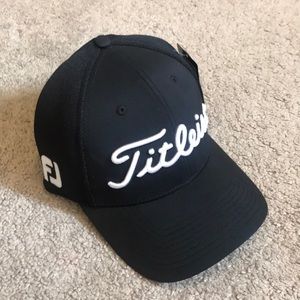 NWT Titleist Hat L/XL